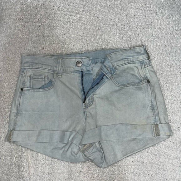 Old Navy Pants - old navy boyfriend jean shorts size 2